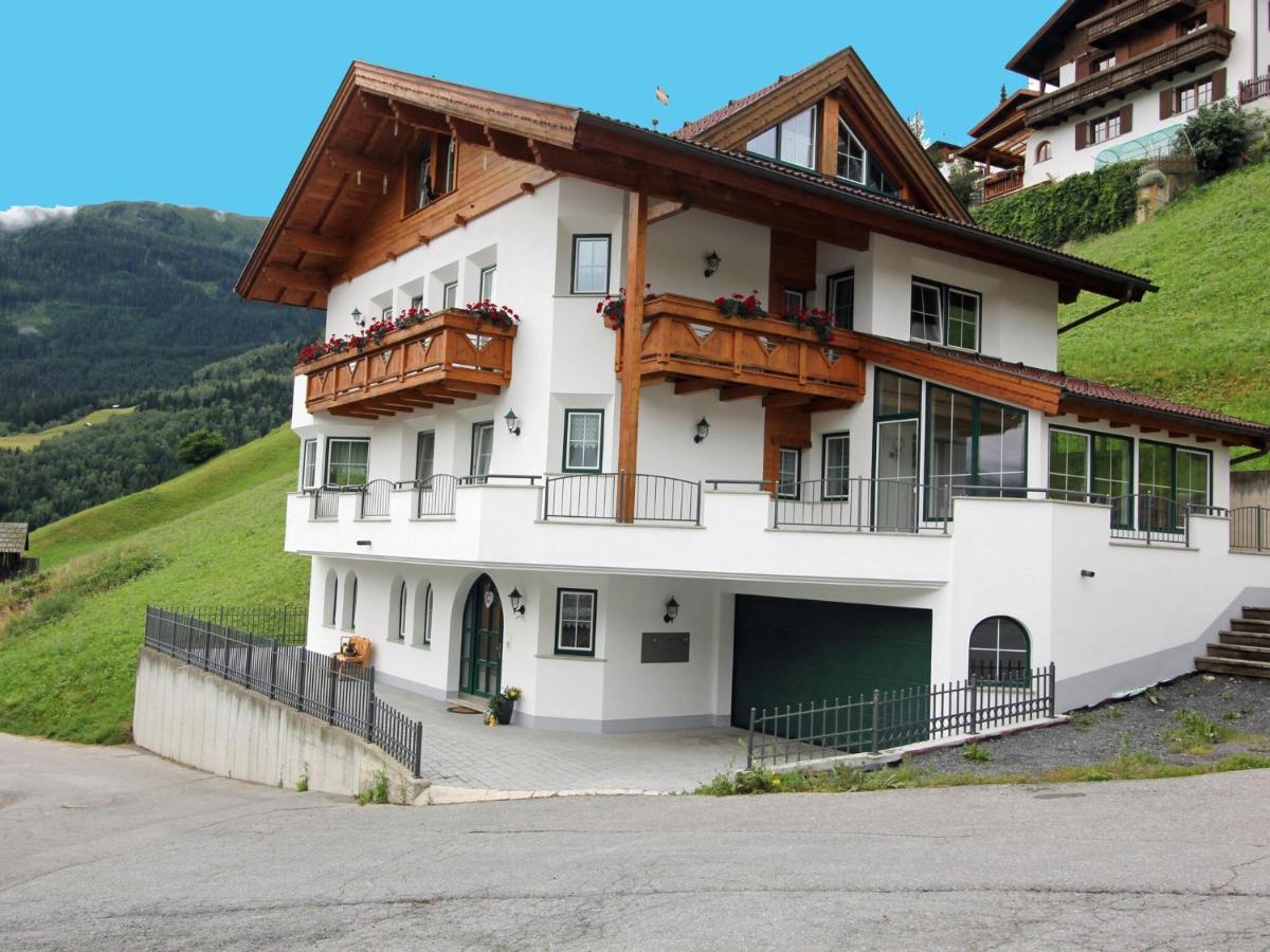 Modern Apartment In Hochgallmigg With Balcony المظهر الخارجي الصورة